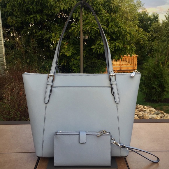 NWT Michael Kors Ciara Tote & Double Zip Wristlet - Picture 2 of 5